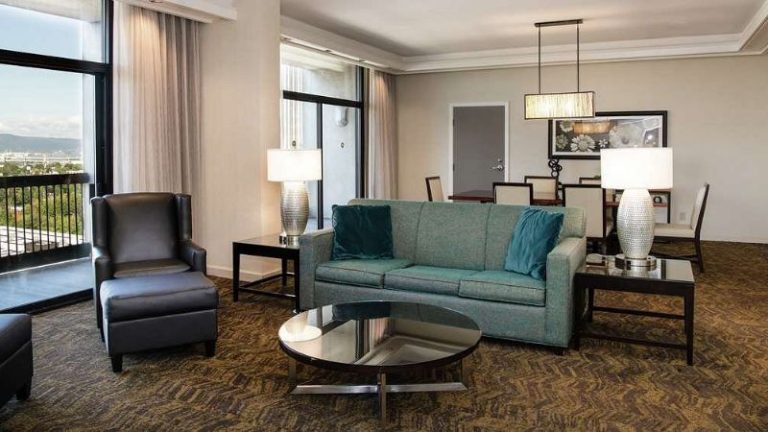 DoubleTree by Hilton Portland