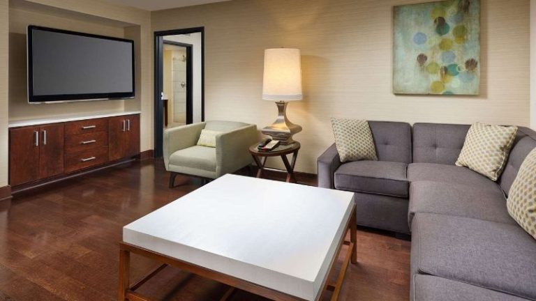 DoubleTree by Hilton Hotel Chattanooga Downtown