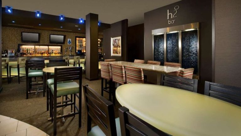 DoubleTree by Hilton Hotel Chattanooga Downtown