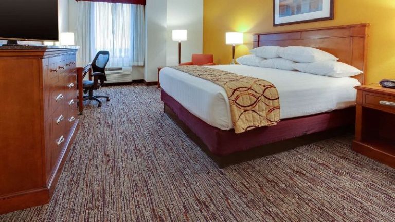 Drury Inn & Suites West Des Moines