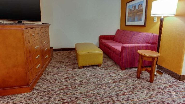 Drury Inn & Suites West Des Moines