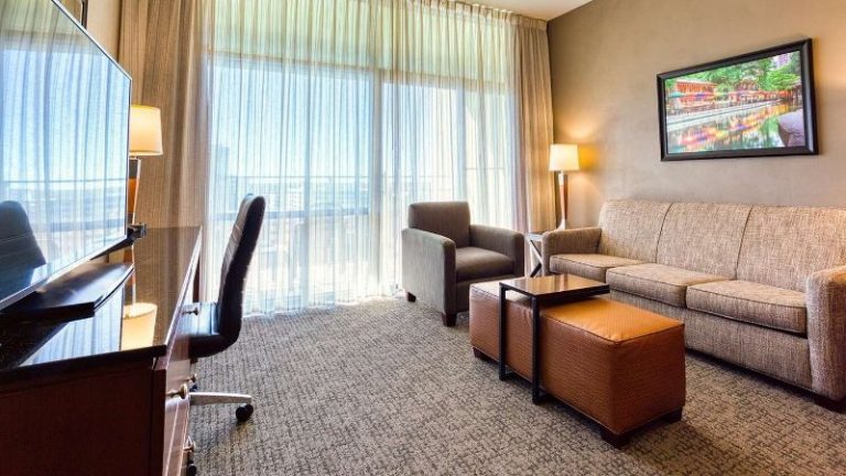 Drury Plaza Hotel San Antonio Riverwalk