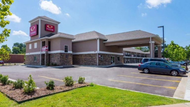 Econo Lodge Inn & Suites North Little Rock Near Riverfront