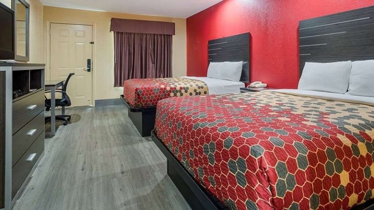 Econo Lodge Lake Charles University Area