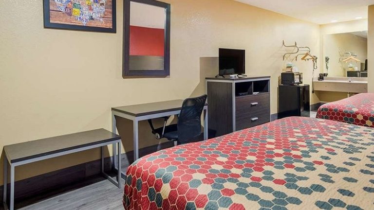 Econo Lodge Lake Charles University Area