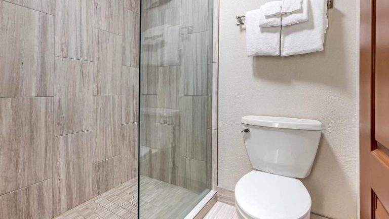 Elizabeth Oceanfront Suites