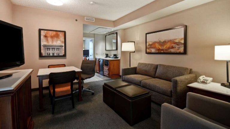 Embassy Suites by Hilton Little Rock
