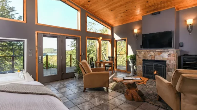 Beaver Lakefront Cabins – Couples Only Getaways