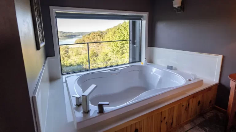 Beaver Lakefront Cabins – Couples Only Getaways