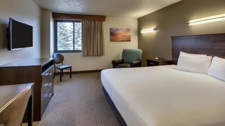 EverSpring Inn & Suites – Bismarck