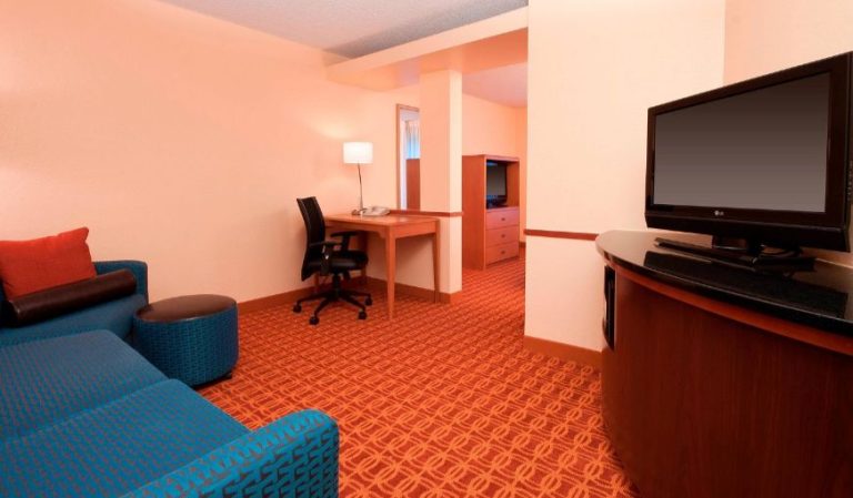 Fairfield Inn & Suites Fort Worth/Fossil Creek