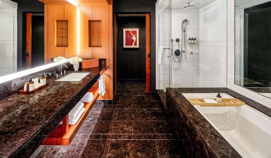 Fairmont Pacific Rim, room with private jacuzzi, photo 4