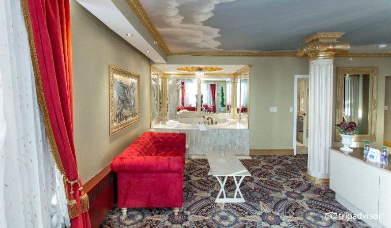 Fantasyland Hotel