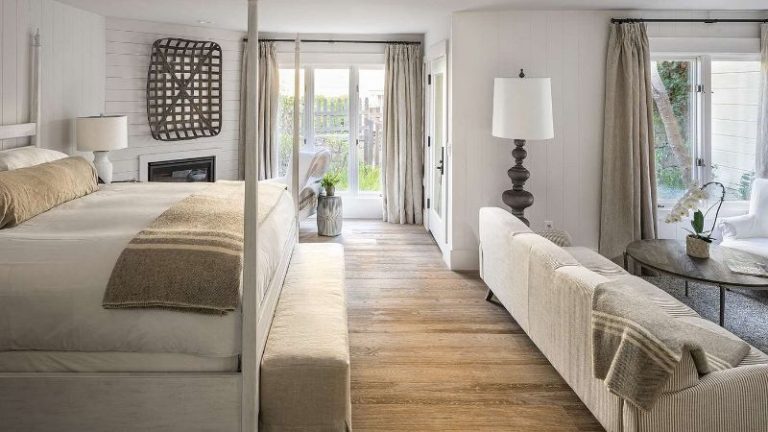 Farmhouse Inn
