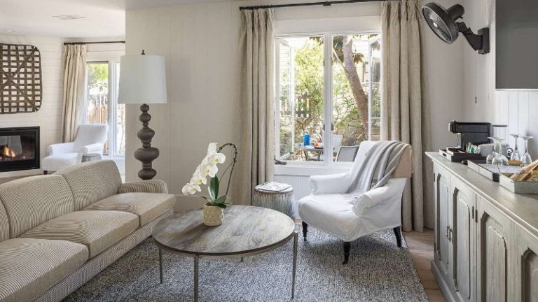 Farmhouse Inn