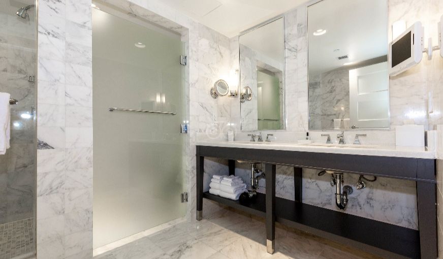 Fontainebleau Miami Beach, room with private jacuzzi, photo 3