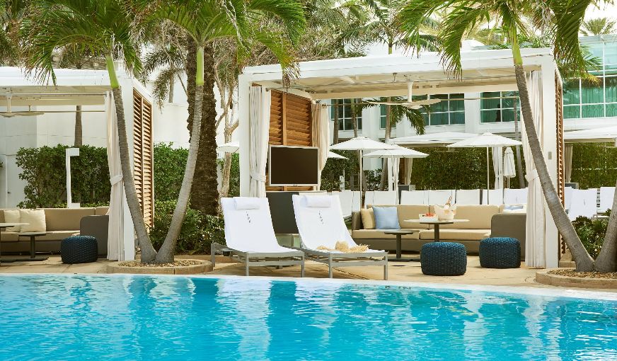 Fontainebleau Miami Beach, room with private jacuzzi, photo 8