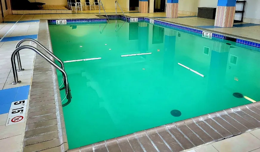 Four Points by Sheraton Oklahoma City Quail Springs, room with private jacuzzi, photo 6
