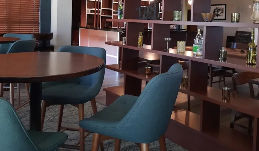 Four Points by Sheraton Oklahoma City Quail Springs, room with private jacuzzi, photo 7