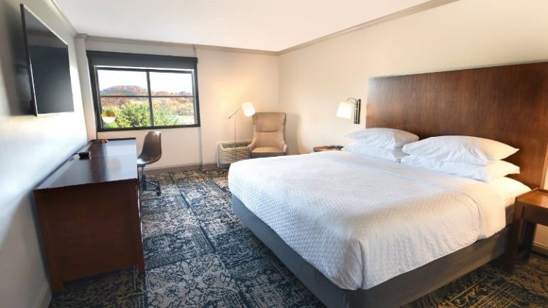 Four Points by Sheraton York