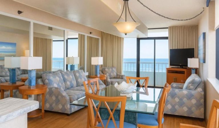 Four Sails Resort