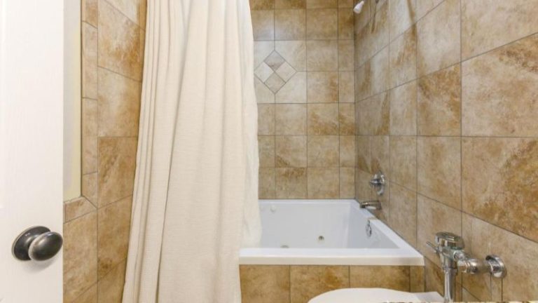Gadsden Inn & Suites