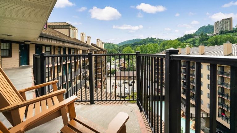 Gatlinburg Town Square by Exploria Resorts