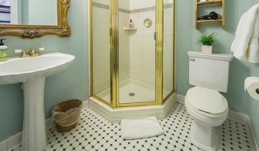George Brooks House B&B, room with private jacuzzi, photo 5