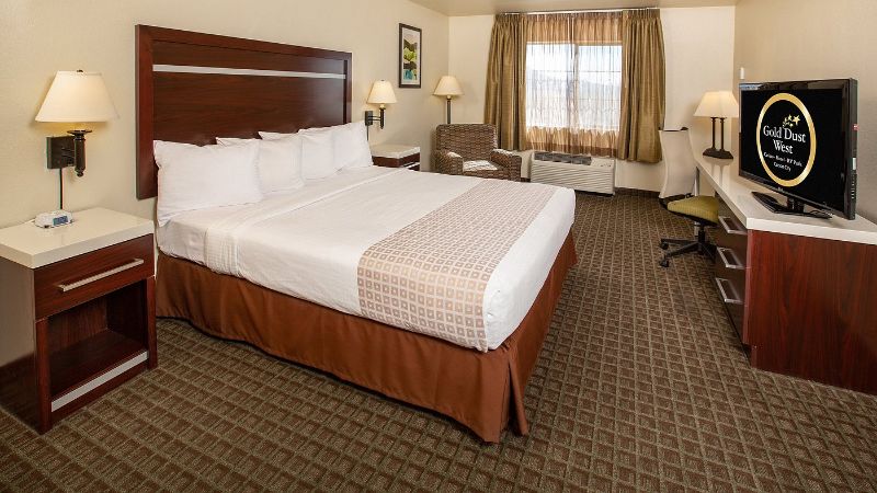 Gold Dust West Carson City, room with private jacuzzi, photo 2