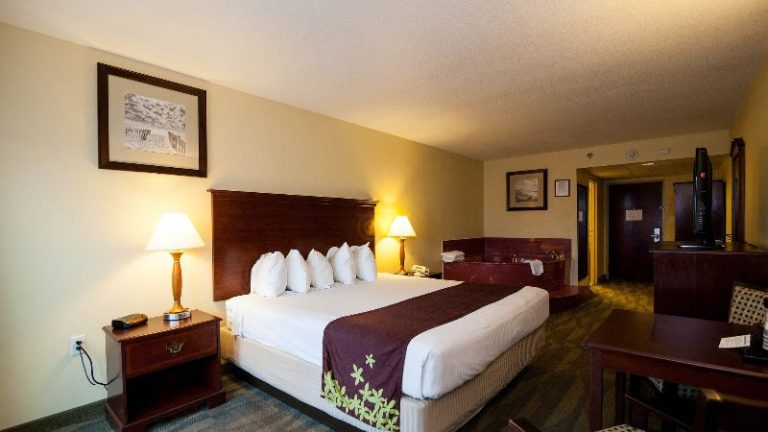 Gold Leaf Hotel