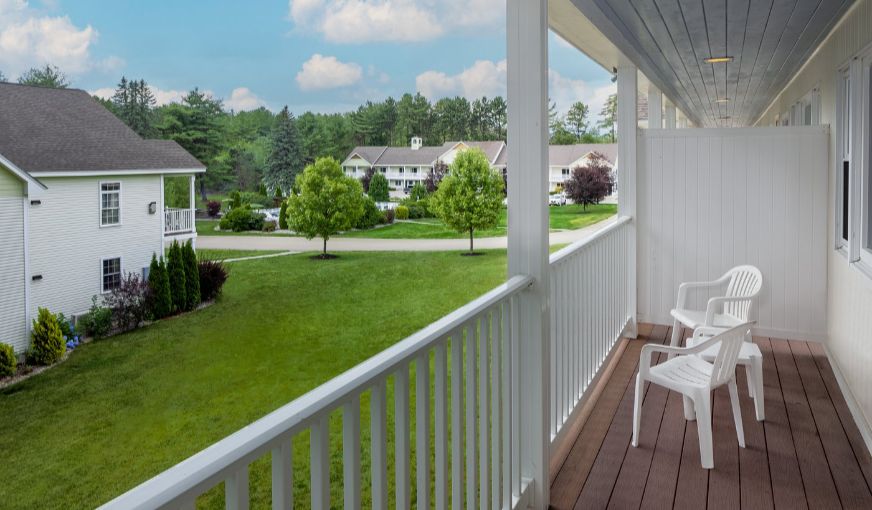 Golden Gables Inn, room with private jacuzzi, photo 6
