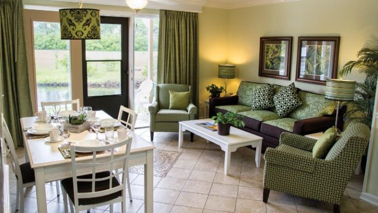 Grand Palms Resort