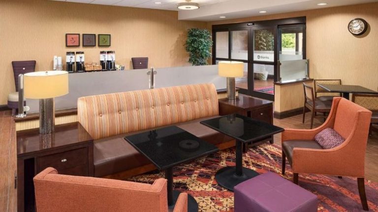 Hampton Inn Belle Vernon