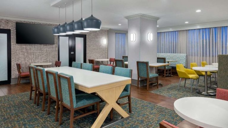 Hampton Inn Buffalo-Airport Galleria Mall
