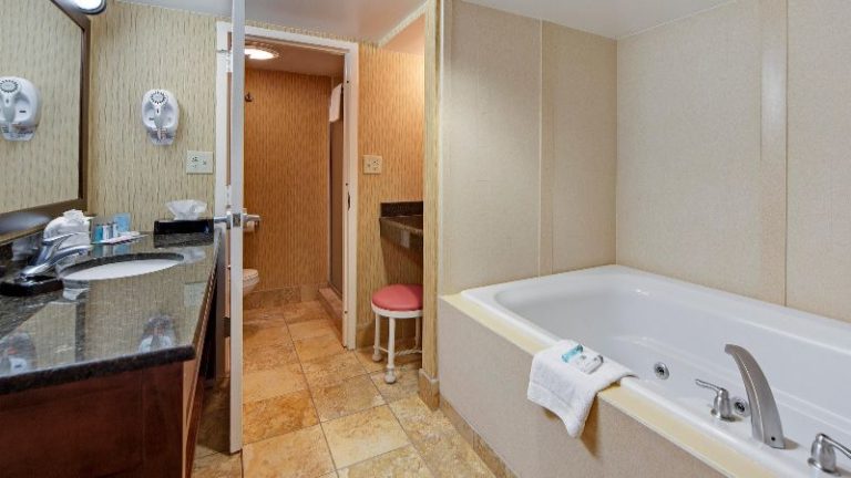 Hampton Inn Myrtle Beach Broadway at the Beach