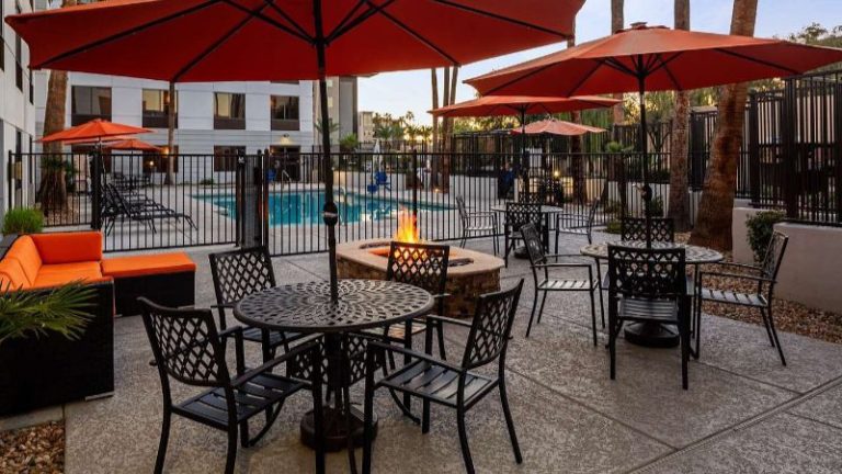 Hampton Inn Phoenix-Biltmore