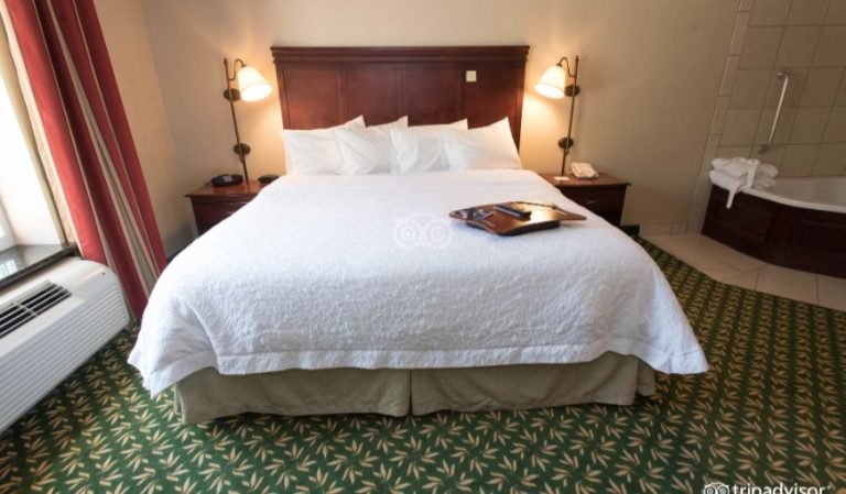 Hampton Inn & Suites Berkshires-Lenox