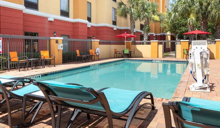 Hampton Inn & Suites Jacksonville South – Bartram Park, room with private jacuzzi, photo 6