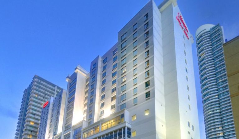 Hampton Inn & Suites Miami/Brickell-Downtown