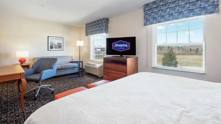 Hampton Inn & Suites Rockland