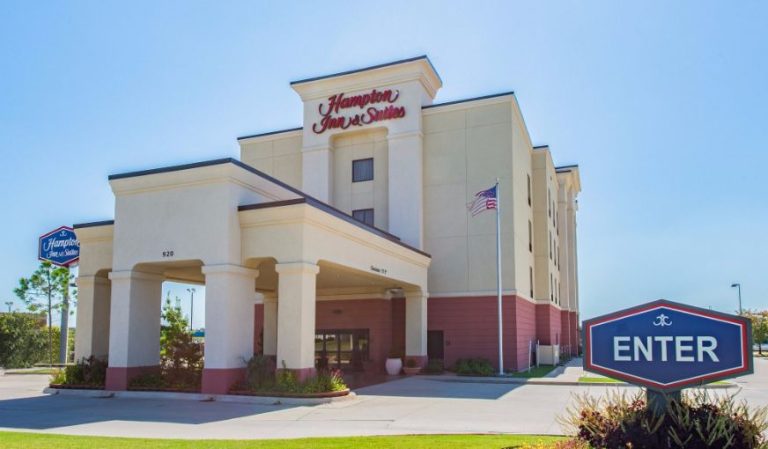 Hampton Inn & Suites