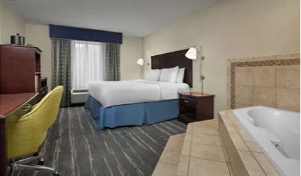 Hampton Inn Syracuse Clay