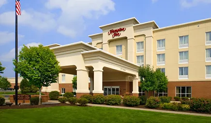 Hampton Inn Syracuse Clay, room with private jacuzzi, photo 7