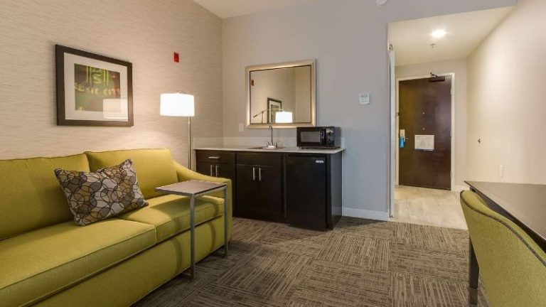 Hampton Inn White House