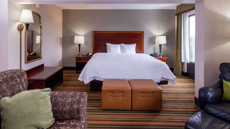 Hampton Inn Winston-Salem Hanes Mall