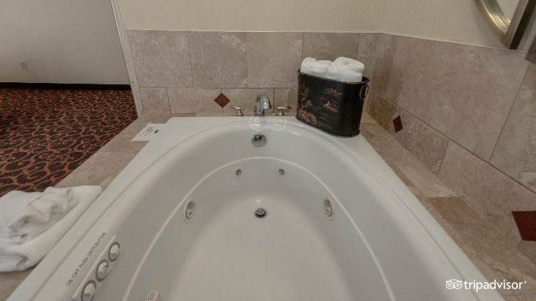 Hampton Inn at Tin Lizzie Gaming Resort