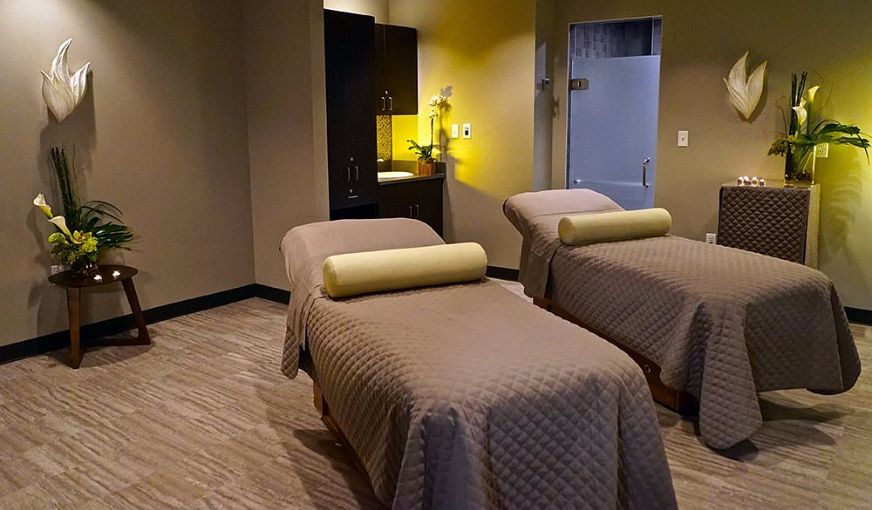 Hard Rock Hotel & Casino Tulsa, room with private jacuzzi, photo 8