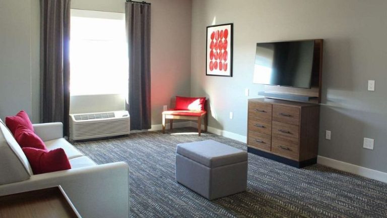 Hawthorn Suites by Wyndham Oklahoma City Airport Fairground