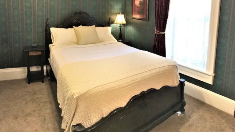 Heber Senator Bed and Breakfast