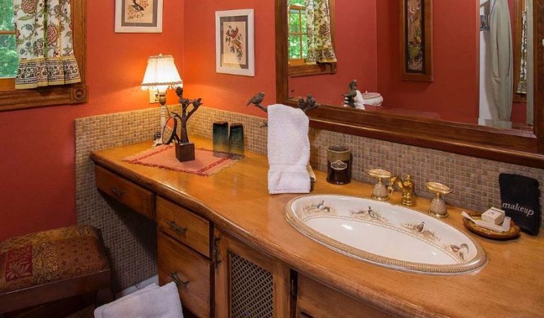 Hidden Serenity Bed and Breakfast